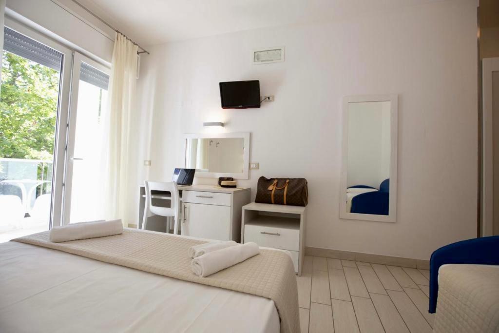 Hotel Elite Cervia Dış mekan fotoğraf