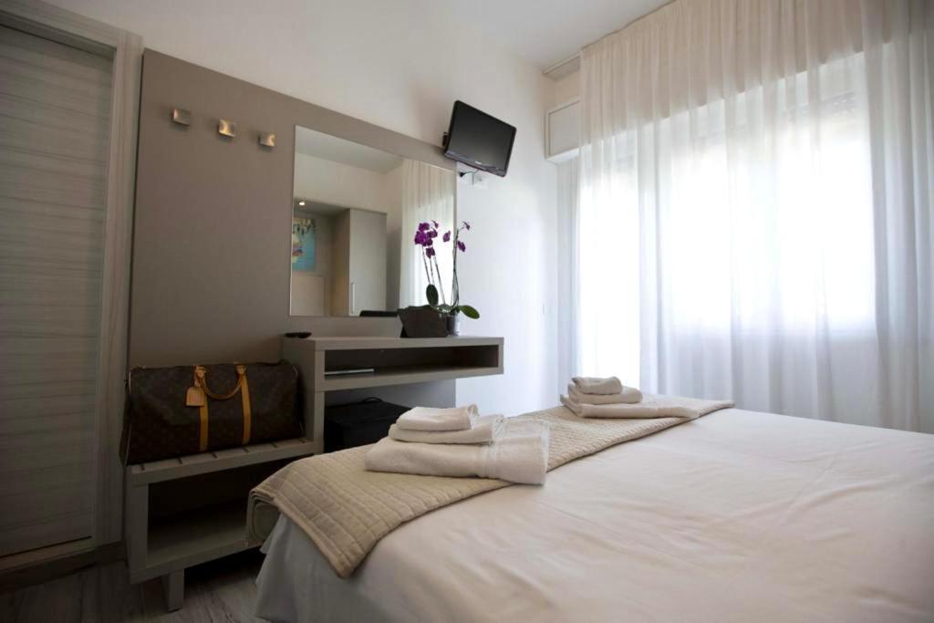 Hotel Elite Cervia Dış mekan fotoğraf